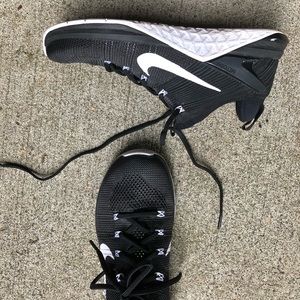 fresh Nike Metcon kicks!
